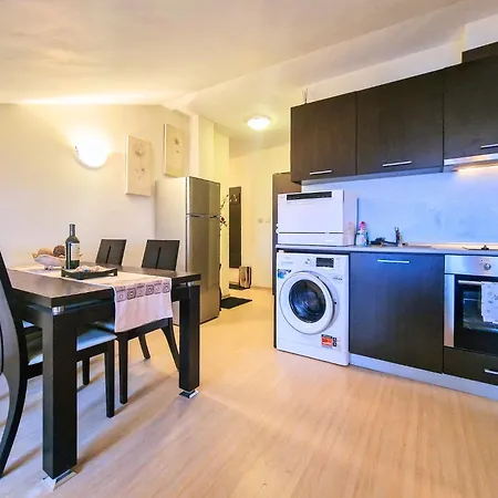 Glazne River View - 2bdr & 2bthr Flat With A View By Flat Mаnager بانسكو