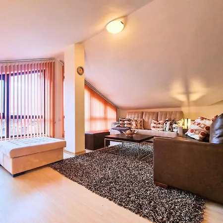 شقة Glazne River View - 2bdr & 2bthr Flat With A View By Flat Mаnager