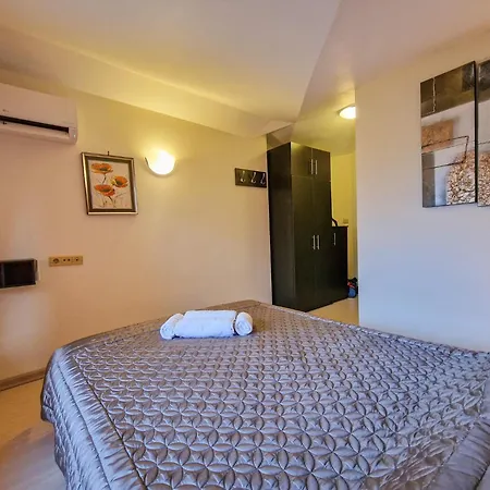 Glazne River View - 2bdr&2bthr Flat With A View By Flat Mаnager